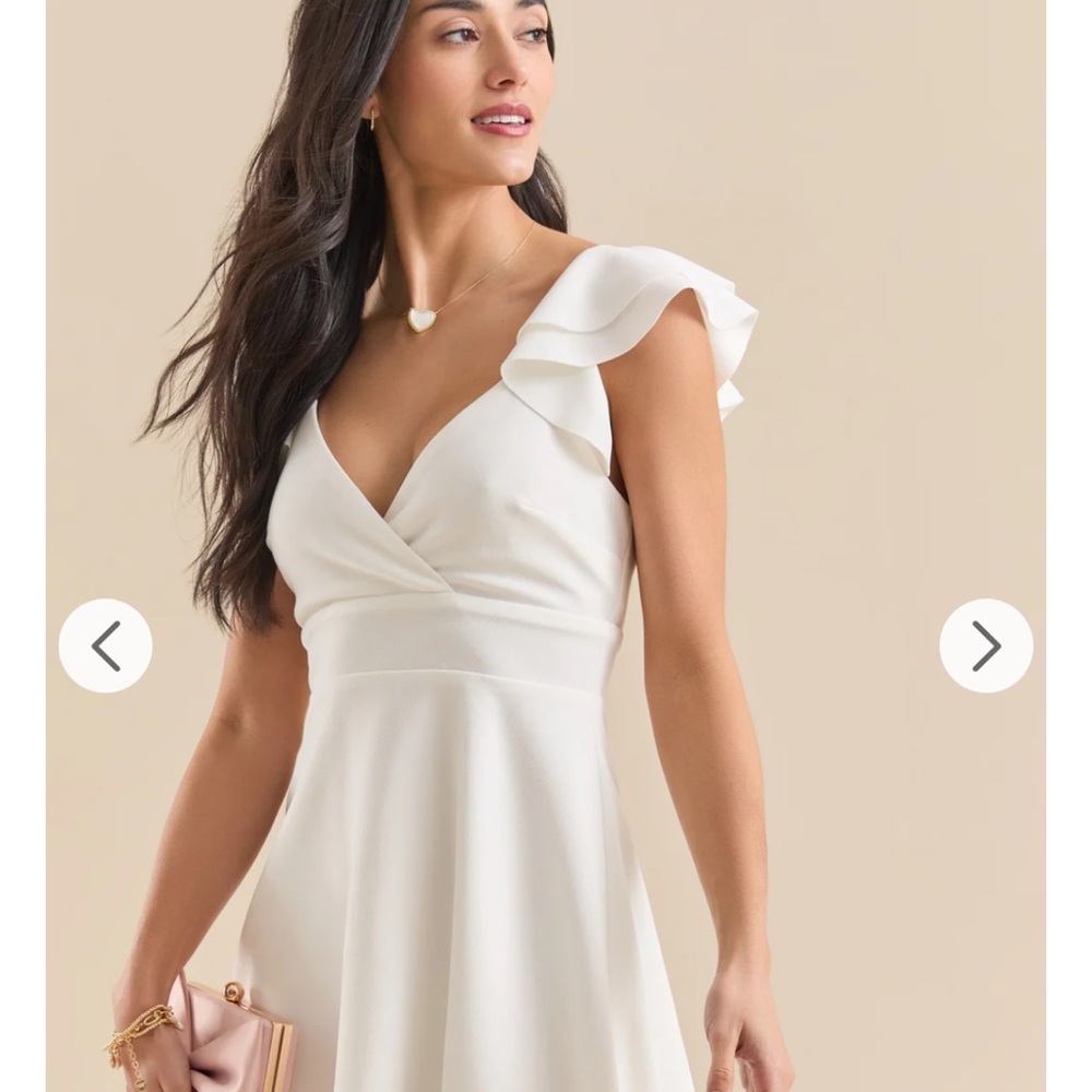 Veronica Flutter Sleeve mini Dress🤍